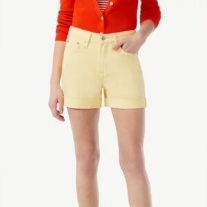 Free Assembly Pale Yellow Women's Shorts. NWOT size 8